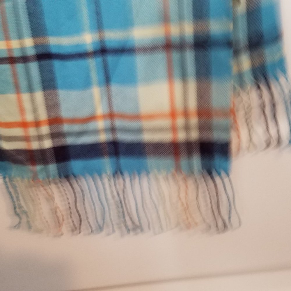 Scarf (NWT)